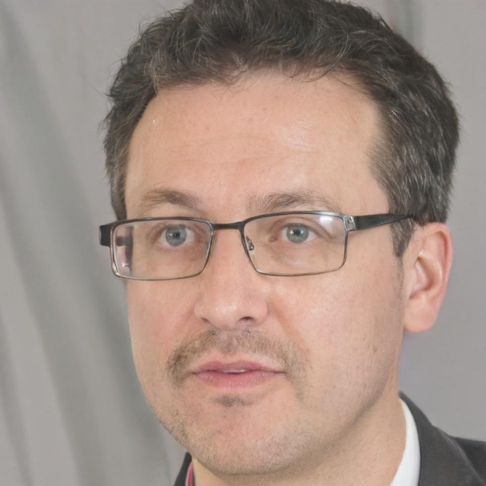 Adrián Monteagudo, Consultor Senior de Presupuestos